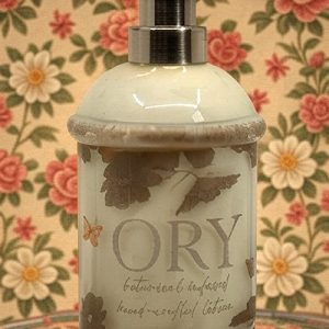ORY Two-Tone Leaf Botanical Glass Bottle